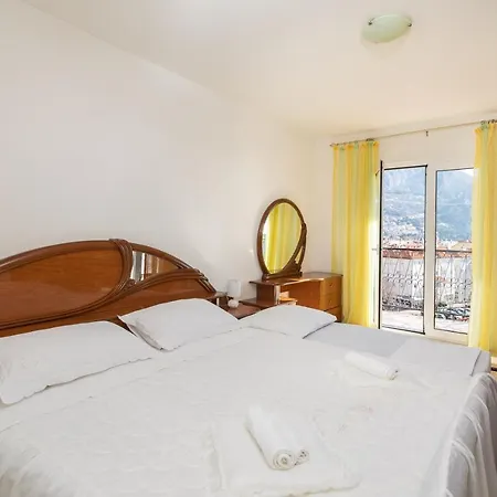 Adriatic Apartment Omis Exterior photo